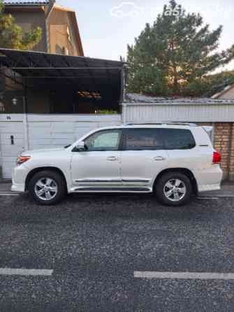 Toyota Land Cruiser 200 Series Рестайлинг 1 4.6, 2014 Bishkek