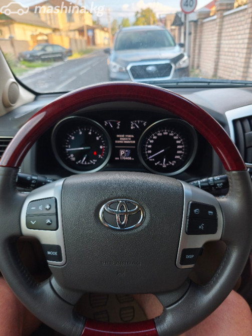 Toyota Land Cruiser 200 Series Рестайлинг 1 4.6, 2014 Бишкек - сүрөт 11