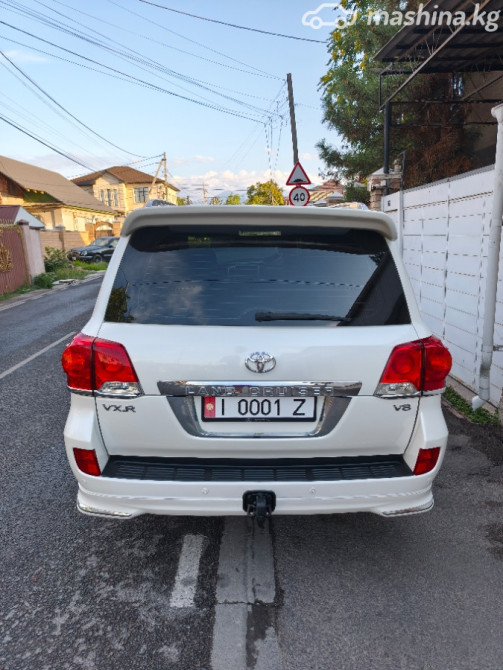 Toyota Land Cruiser 200 Series Рестайлинг 1 4.6, 2014 Бишкек - сүрөт 4