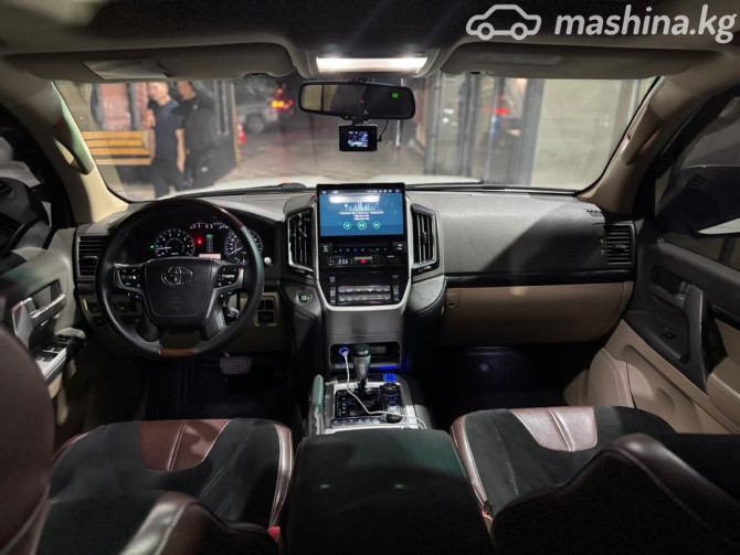 Toyota Land Cruiser 200 Series Рестайлинг 1 4.6, 2013 Bishkek - photo 4