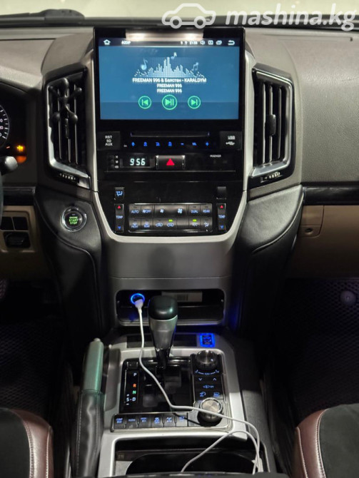 Toyota Land Cruiser 200 Series Рестайлинг 1 4.6, 2013 Бишкек - сүрөт 3