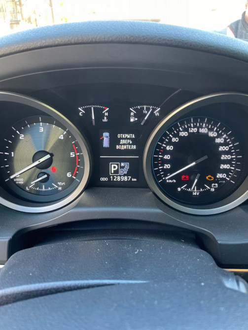 Toyota Land Cruiser 200 Series Рестайлинг 1 4.5, 2012 Бишкек - сүрөт 9