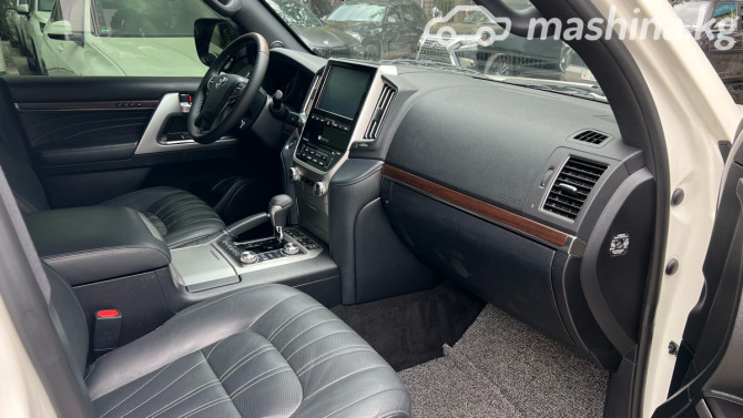 Toyota Land Cruiser 200 Series Рестайлинг 2 4.6, 2019 Bishkek - photo 10