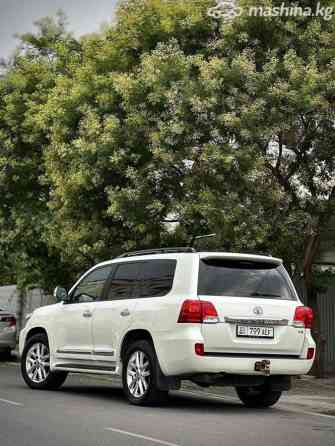 Toyota Land Cruiser 200 Series Рестайлинг 1 4.0, 2014 Bishkek