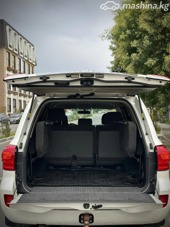 Toyota Land Cruiser 200 Series Рестайлинг 1 4.0, 2014 Bishkek - photo 7