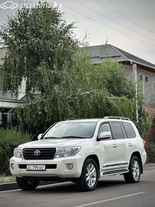Toyota Land Cruiser 200 Series Рестайлинг 1 4.0, 2014 Бишкек - сүрөт 1