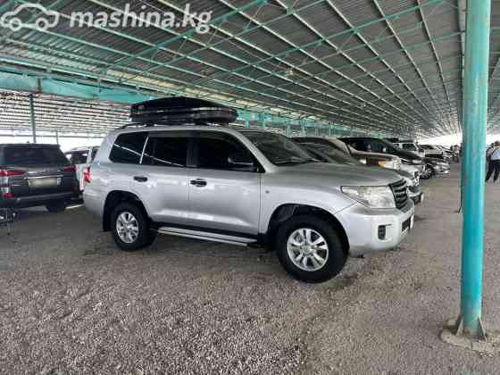 Toyota Land Cruiser 200 Series Рестайлинг 1 4.0, 2013 Bishkek