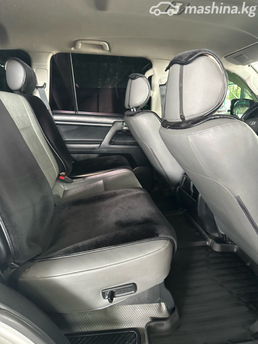 Toyota Land Cruiser 200 Series Рестайлинг 1 4.0, 2013 Бишкек - изображение 11