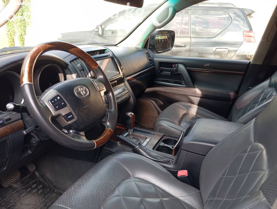 Toyota Land Cruiser 200 Series 4.0, 2011 Бишкек - сүрөт 4