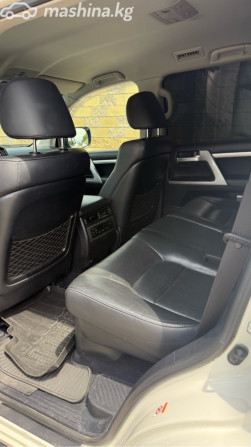 Toyota Land Cruiser 200 Series Рестайлинг 2 4.6, 2017 Bishkek - photo 11