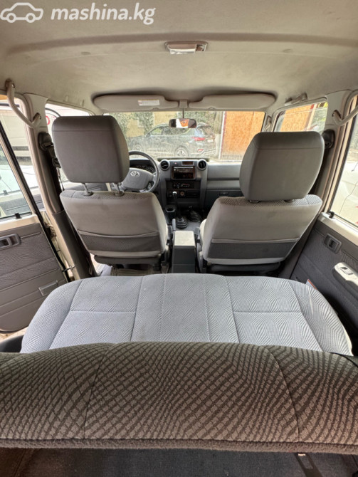 Toyota Land Cruiser 70 Series Рестайлинг 1 76 4.2, 2016 Бишкек - сүрөт 3