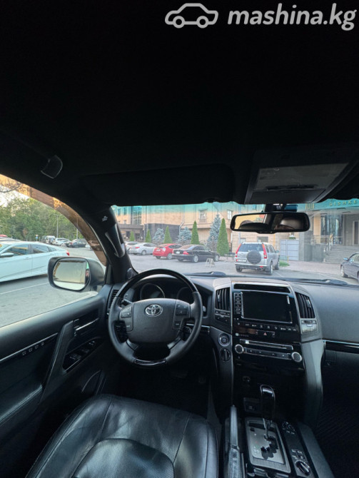 Toyota Land Cruiser 200 Series Рестайлинг 1 4.6, 2012 Бишкек - сүрөт 6