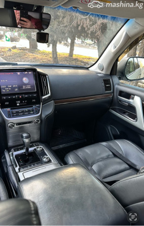 Toyota Land Cruiser 200 Series Рестайлинг 2 4.6, 2016 Bishkek - photo 8