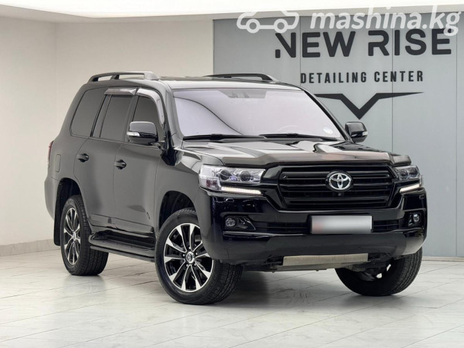 Toyota Land Cruiser 200 Series Рестайлинг 2 4.6, 2016 Bishkek - photo 1