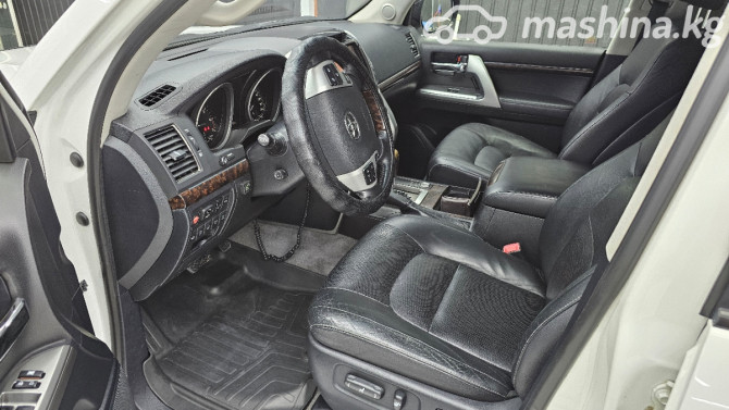 Toyota Land Cruiser 200 Series Рестайлинг 1 4.6, 2012 Bishkek - photo 6