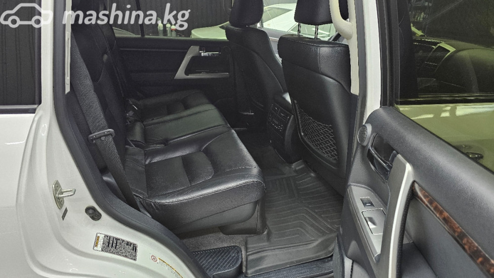 Toyota Land Cruiser 200 Series Рестайлинг 1 4.6, 2012 Бишкек - сүрөт 9