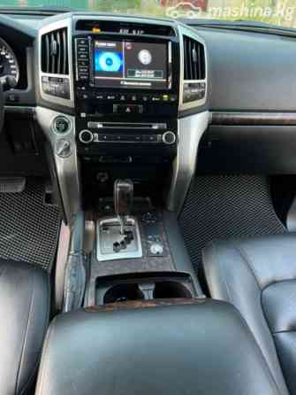 Toyota Land Cruiser 200 Series Рестайлинг 1 4.6, 2013 Bishkek
