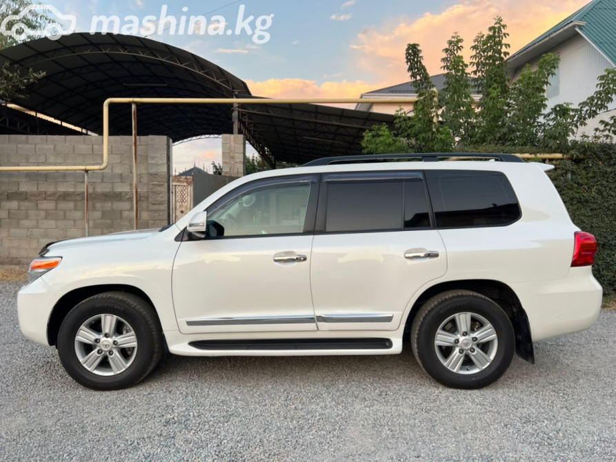 Toyota Land Cruiser 200 Series Рестайлинг 1 4.6, 2013 Бишкек - сүрөт 10