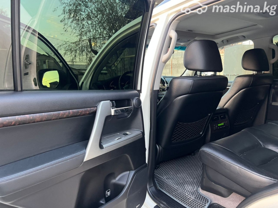 Toyota Land Cruiser 200 Series Рестайлинг 1 4.6, 2013 Бишкек - сүрөт 9