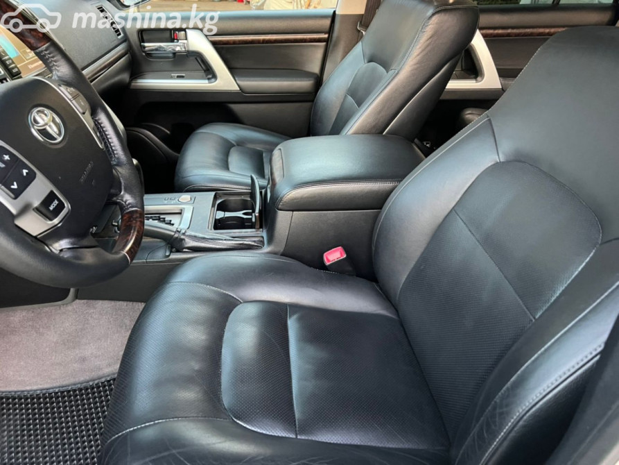 Toyota Land Cruiser 200 Series Рестайлинг 1 4.6, 2013 Бишкек - сүрөт 4