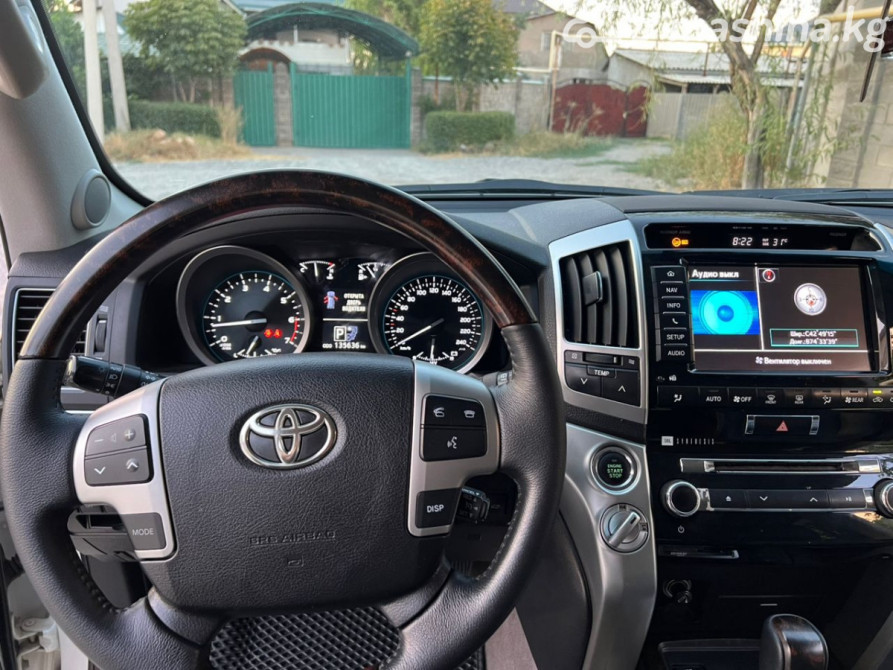 Toyota Land Cruiser 200 Series Рестайлинг 1 4.6, 2013 Бишкек - сүрөт 2