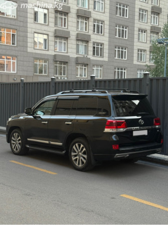 Toyota Land Cruiser 200 Series Рестайлинг 2 4.6, 2017 Bishkek - photo 2