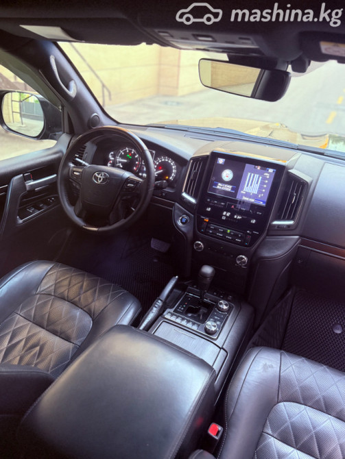 Toyota Land Cruiser 200 Series Рестайлинг 2 4.6, 2017 Бишкек - сүрөт 3