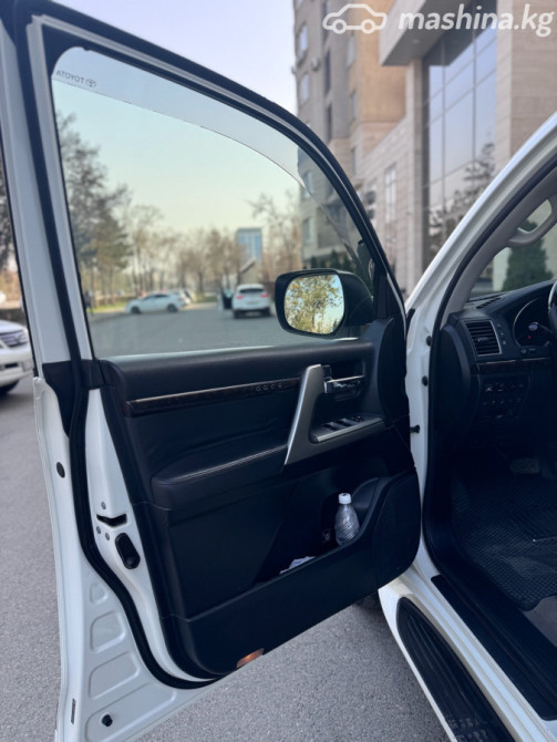 Toyota Land Cruiser 200 Series Рестайлинг 1 4.6, 2013 Бишкек - сүрөт 10
