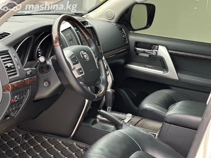 Toyota Land Cruiser 200 Series Рестайлинг 1 4.5, 2013 Бишкек - сүрөт 8