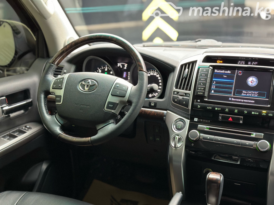 Toyota Land Cruiser 200 Series Рестайлинг 1 4.5, 2013 Бишкек - сүрөт 7