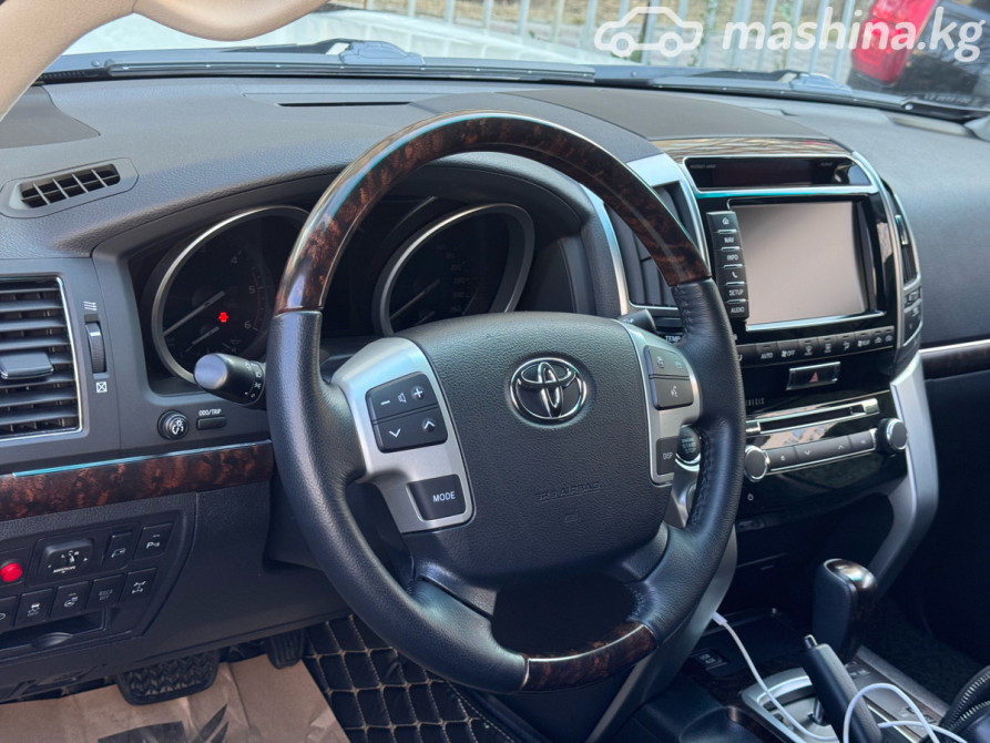 Toyota Land Cruiser 200 Series Рестайлинг 1 4.5, 2013 Бишкек - сүрөт 10
