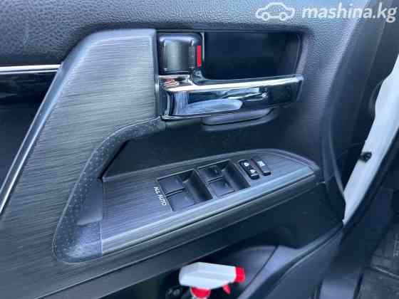 Toyota Land Cruiser 200 Series Рестайлинг 1 4.6, 2012 Bishkek