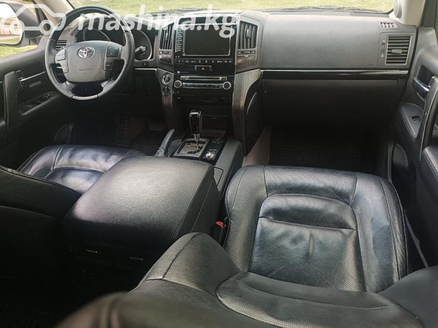 Toyota Land Cruiser 200 Series Рестайлинг 1 4.6, 2012 Бишкек - сүрөт 8