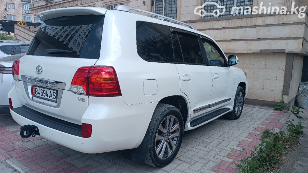 Toyota Land Cruiser 200 Series Рестайлинг 1 4.0, 2013 Bishkek - photo 5