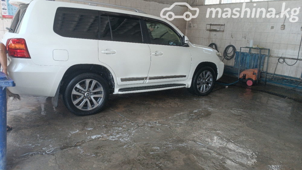 Toyota Land Cruiser 200 Series Рестайлинг 1 4.0, 2013 Bishkek - photo 6