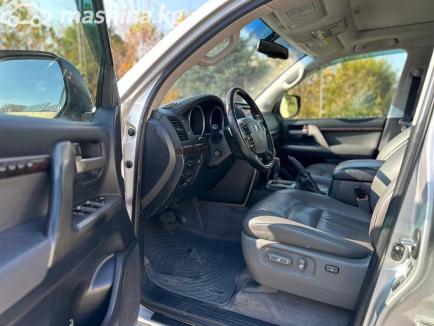 Toyota Land Cruiser 200 Series 4.7, 2010 Bishkek - photo 6