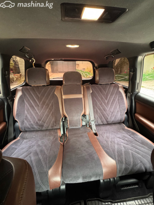 Toyota Land Cruiser 200 Series Рестайлинг 2 5.7, 2018 Bishkek - photo 7