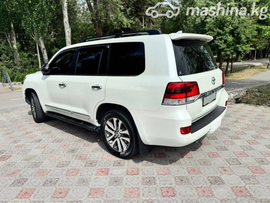 Toyota Land Cruiser 200 Series Рестайлинг 2 5.7, 2018 Bishkek - photo 3