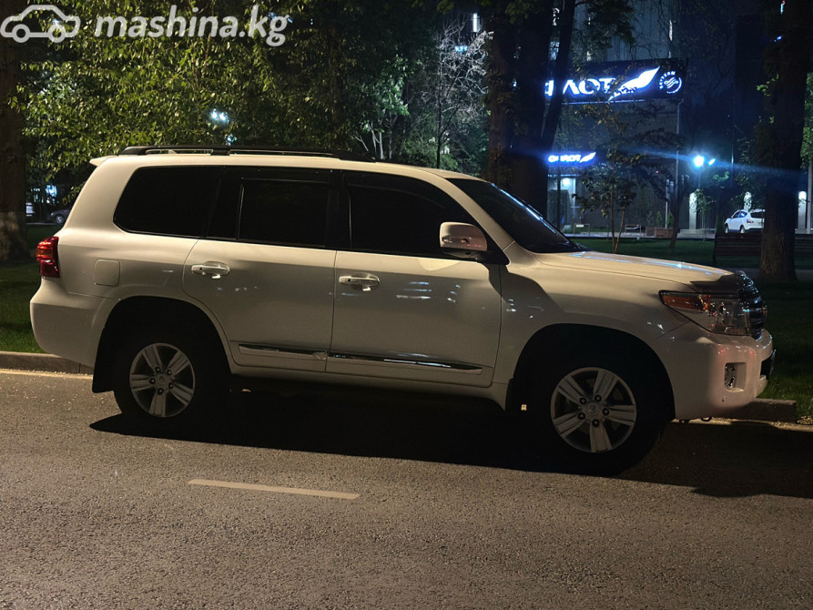 Toyota Land Cruiser 200 Series Рестайлинг 1 4.6, 2014 Bishkek - photo 3