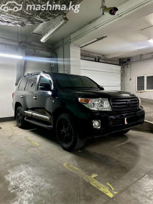 Toyota Land Cruiser 200 Series Рестайлинг 1 4.6, 2014 Bishkek - photo 1