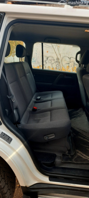 Toyota Land Cruiser 200 Series 4.0, 2011 Bishkek - photo 3