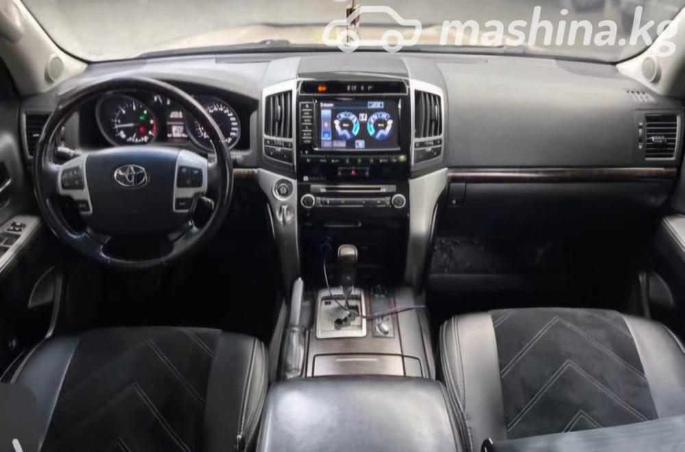 Toyota Land Cruiser 200 Series Рестайлинг 1 4.5, 2012 Bishkek - photo 7
