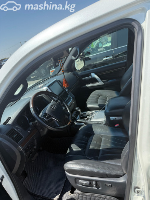 Toyota Land Cruiser 200 Series Рестайлинг 2 4.6, 2019 Bishkek - photo 7