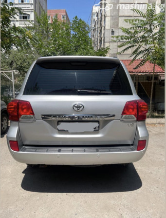 Toyota Land Cruiser 200 Series 4.6, 2012 Bishkek - photo 3