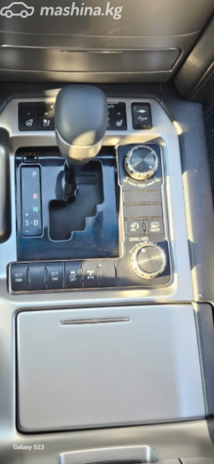 Toyota Land Cruiser 200 Series Рестайлинг 2 4.6, 2016 Bishkek - photo 7