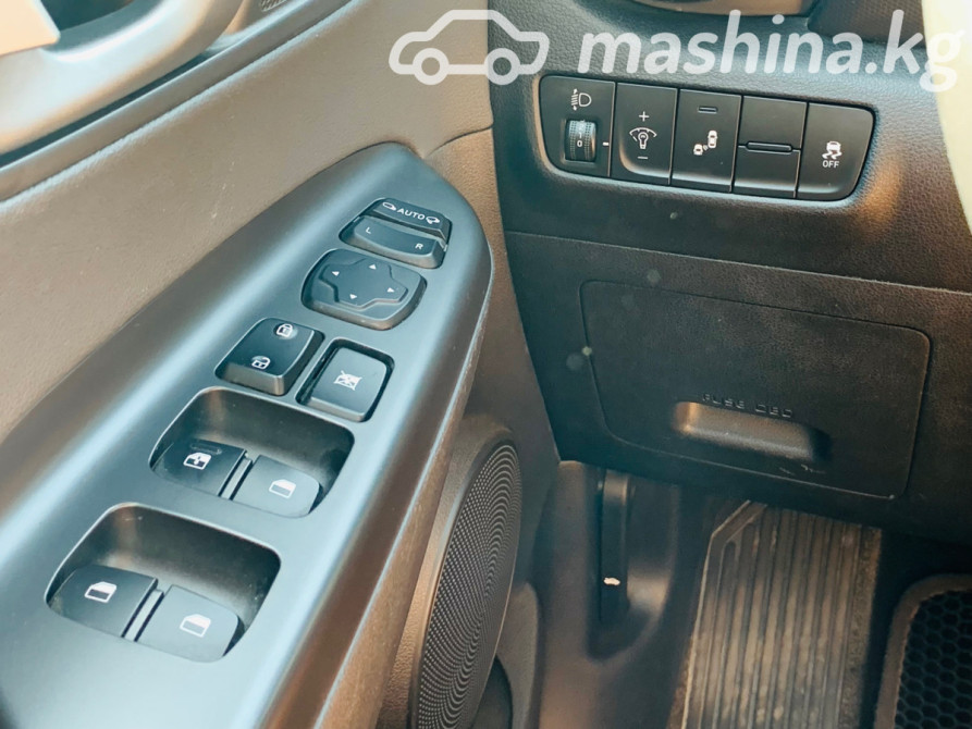 Hyundai Kona I 1.6, 2018 Бишкек - сүрөт 11