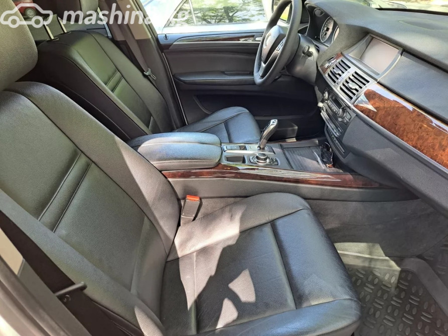 BMW X5 II (E70) Рестайлинг 35i 3.0, 2010 Бишкек - изображение 7