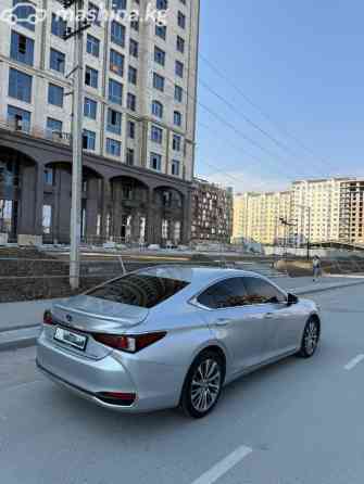 Lexus ES VII 300h 2.5, 2019 Bishkek