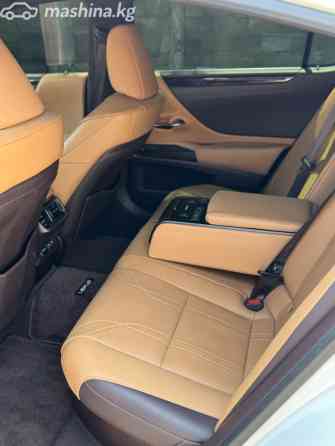 Lexus ES VII 300h 2.5, 2019 Bishkek