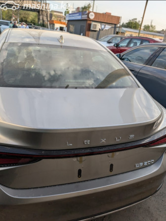 Lexus ES VII Рестайлинг 2 200 2.0, 2025 Bishkek - photo 4